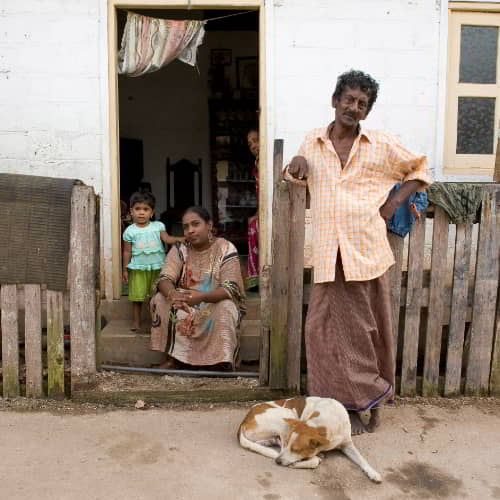 Sri Lankan family in poverty