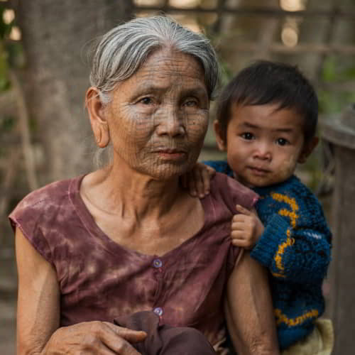 Myanmar Family in poverty